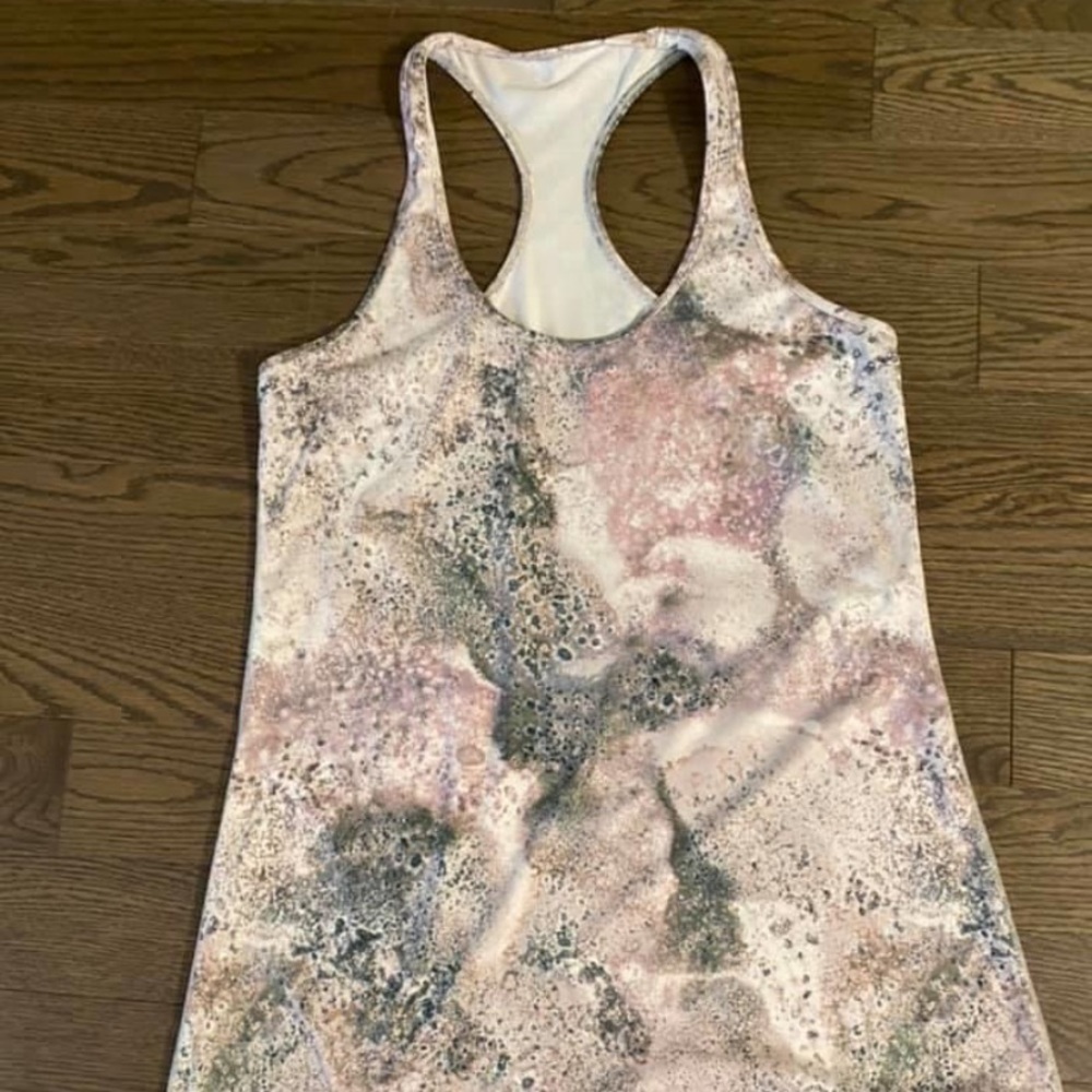 Lululemon Tank